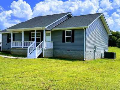 Home For Sale in Doyle, Tennessee