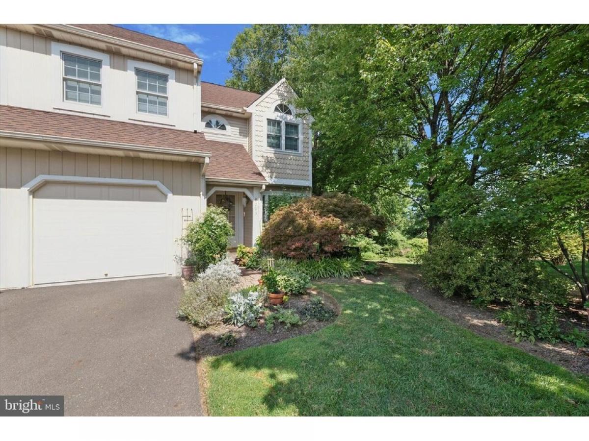 Picture of Home For Sale in Glenside, Pennsylvania, United States