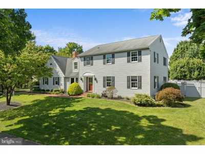 Home For Sale in Macungie, Pennsylvania