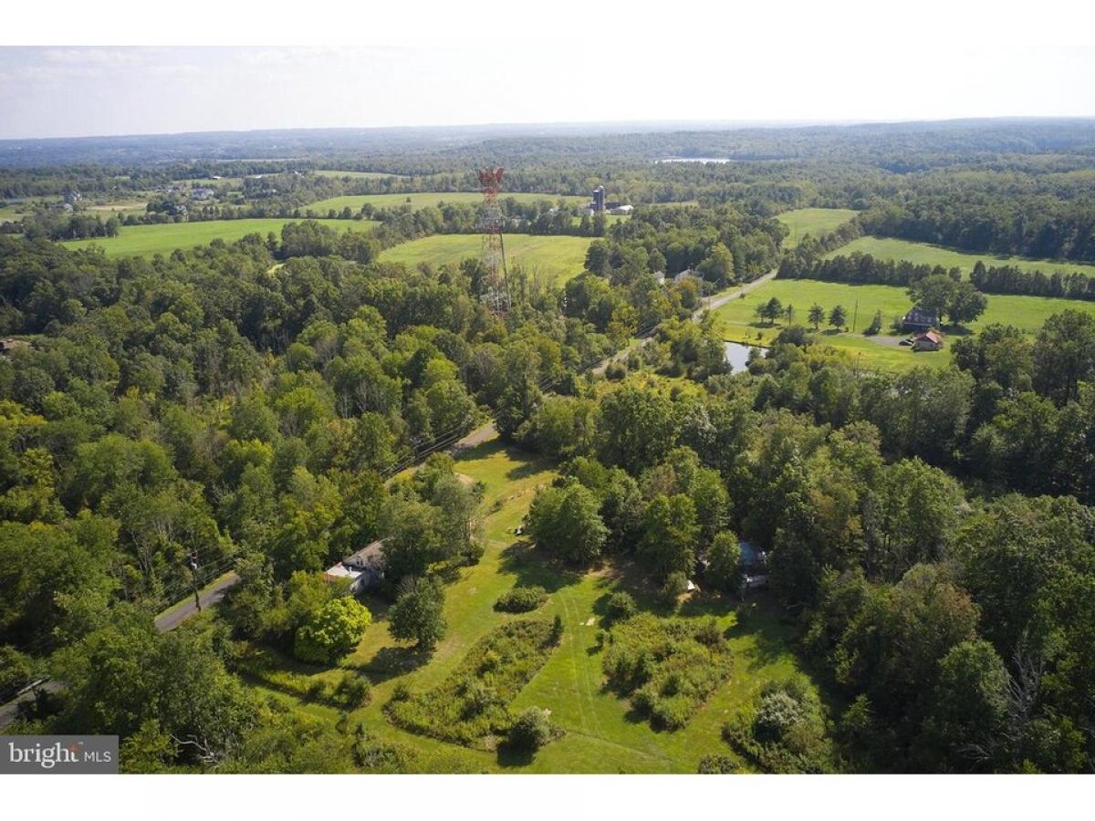 Picture of Home For Sale in Ottsville, Pennsylvania, United States