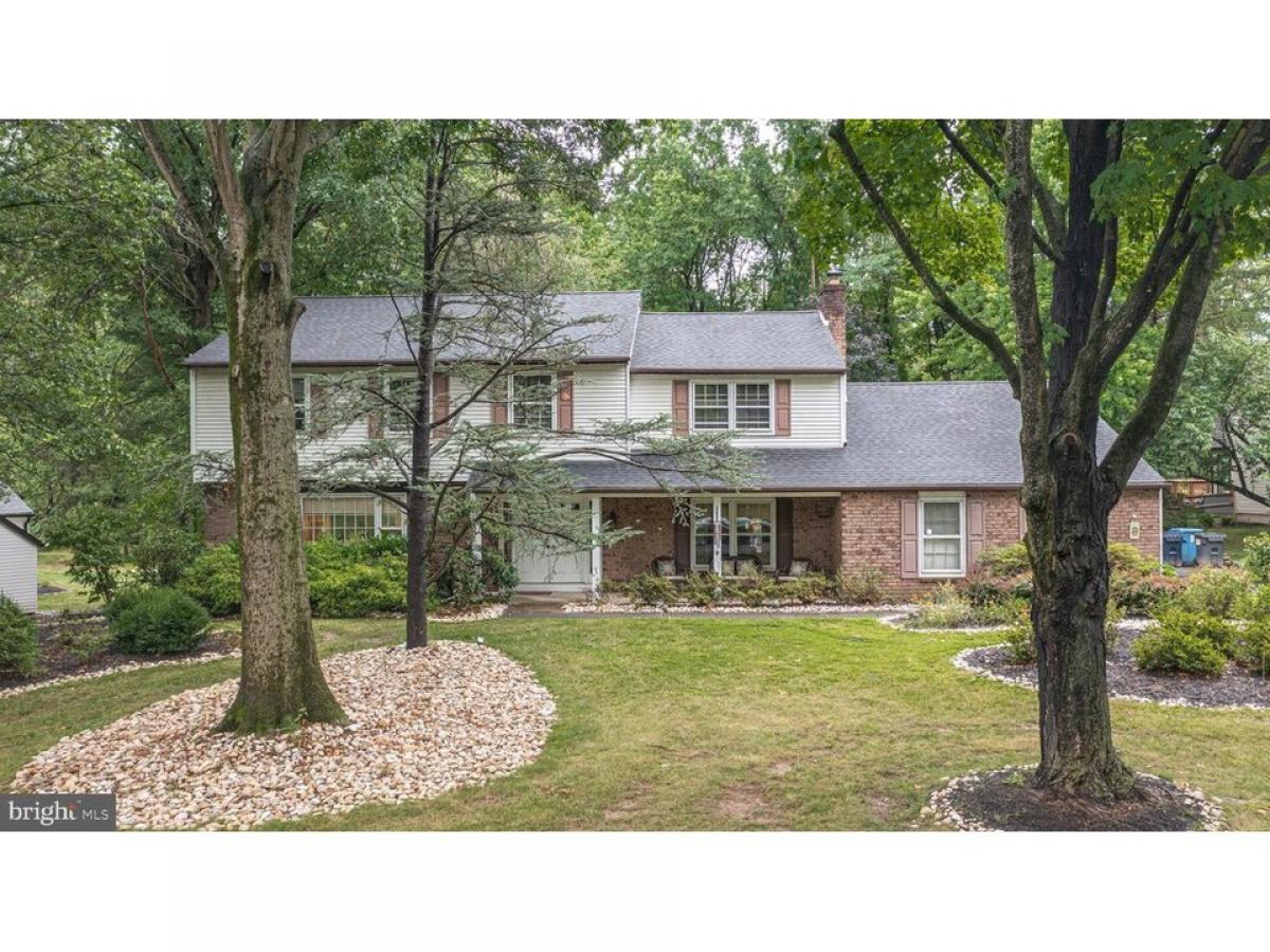 Picture of Home For Sale in Yardley, Pennsylvania, United States