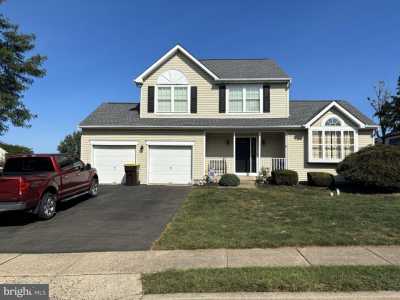 Home For Sale in Quakertown, Pennsylvania