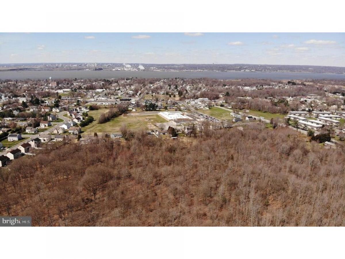 Picture of Residential Land For Sale in Penns Grove, New Jersey, United States