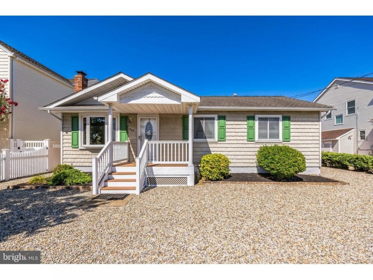 Picture of Home For Sale in Manahawkin, New Jersey, United States