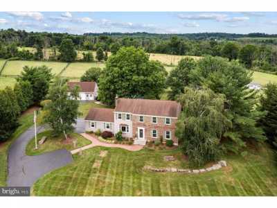 Home For Sale in Ringoes, New Jersey