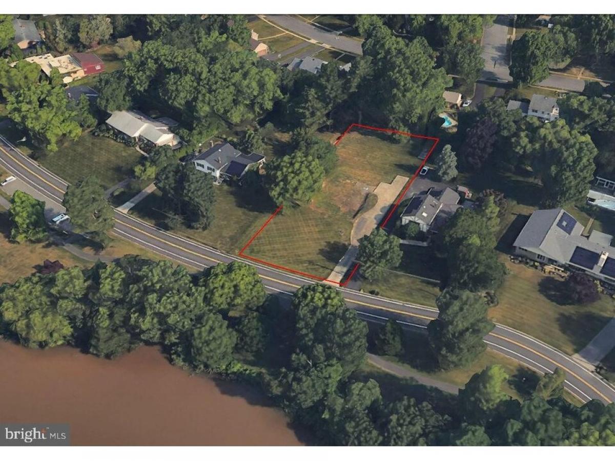 Picture of Residential Land For Sale in Moorestown, New Jersey, United States