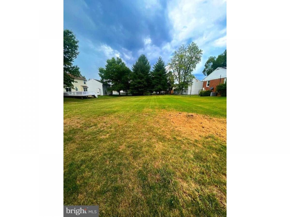 Picture of Residential Land For Sale in Clinton, Maryland, United States