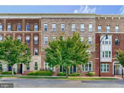 Home For Sale in Gaithersburg, Maryland