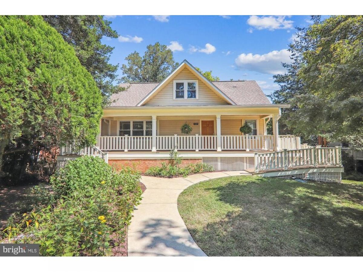 Picture of Home For Sale in Garrett Park, Maryland, United States