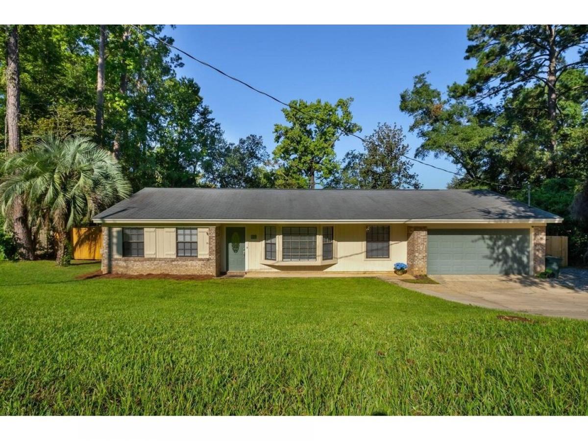 Picture of Home For Sale in Tallahassee, Florida, United States