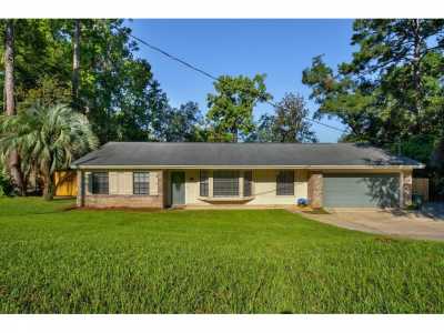 Home For Sale in Tallahassee, Florida