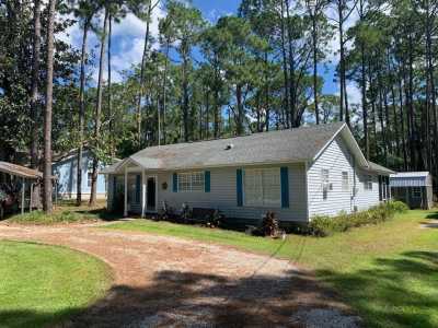 Home For Sale in Carrabelle, Florida