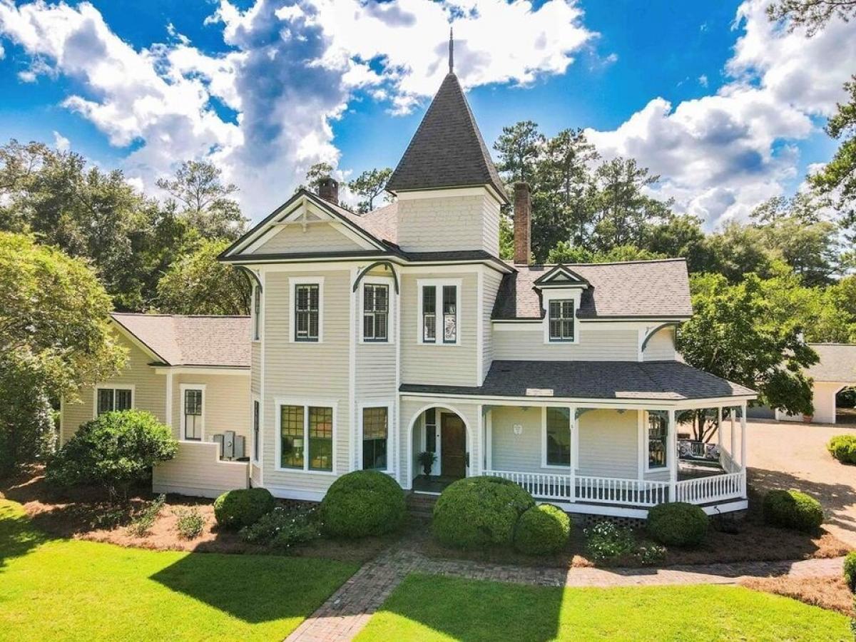 Picture of Home For Sale in Thomasville, Georgia, United States