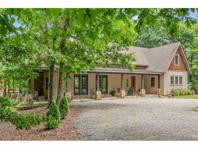 Home For Sale in Saluda, North Carolina