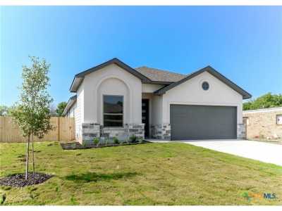 Home For Sale in Seguin, Texas