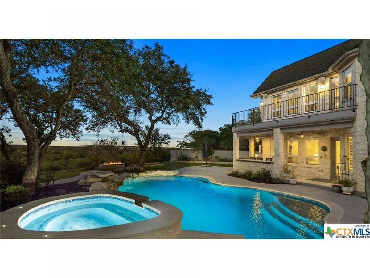 Picture of Home For Sale in San Marcos, Texas, United States