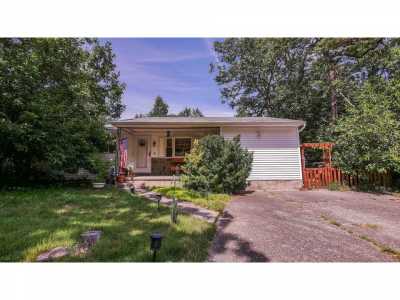 Home For Sale in Williamstown, New Jersey