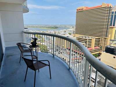 Home For Sale in Atlantic City, New Jersey