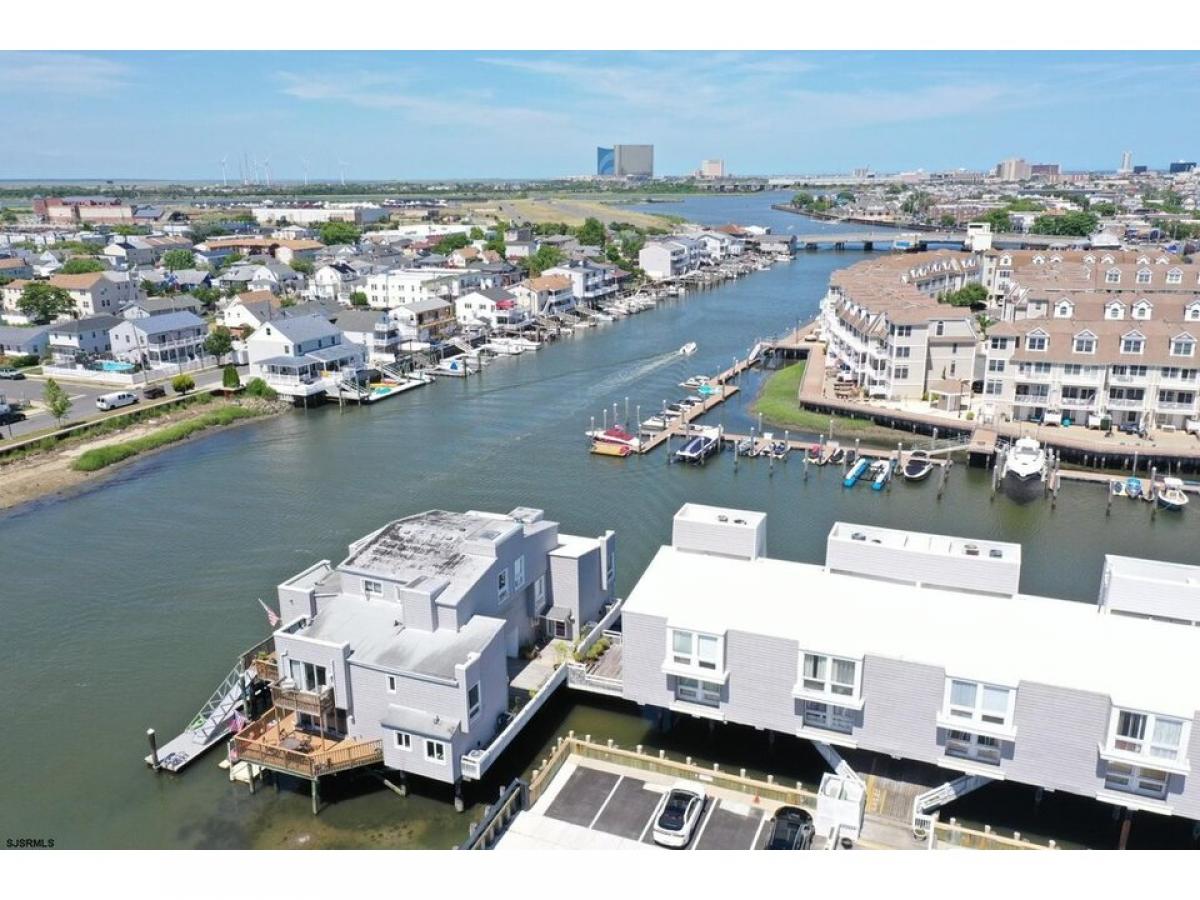 Picture of Home For Sale in Atlantic City, New Jersey, United States