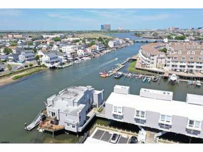 Home For Sale in Atlantic City, New Jersey