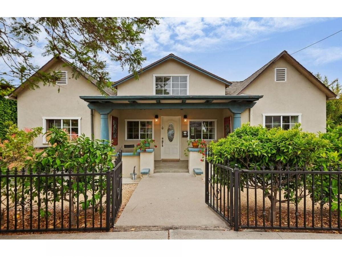 Picture of Home For Sale in Santa Barbara, California, United States