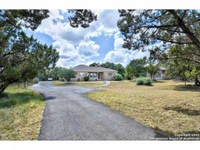 Home For Sale in Canyon Lake, Texas