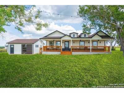 Home For Sale in Poteet, Texas