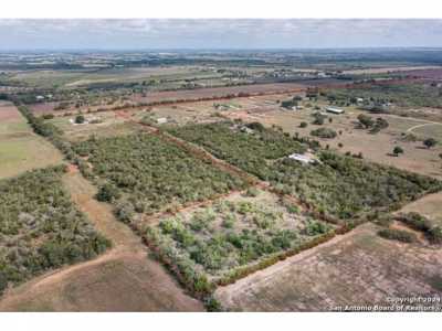 Residential Land For Sale in Marion, Texas