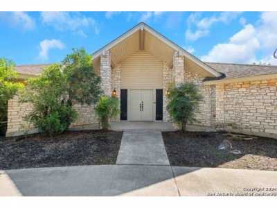 Home For Sale in Garden Ridge, Texas