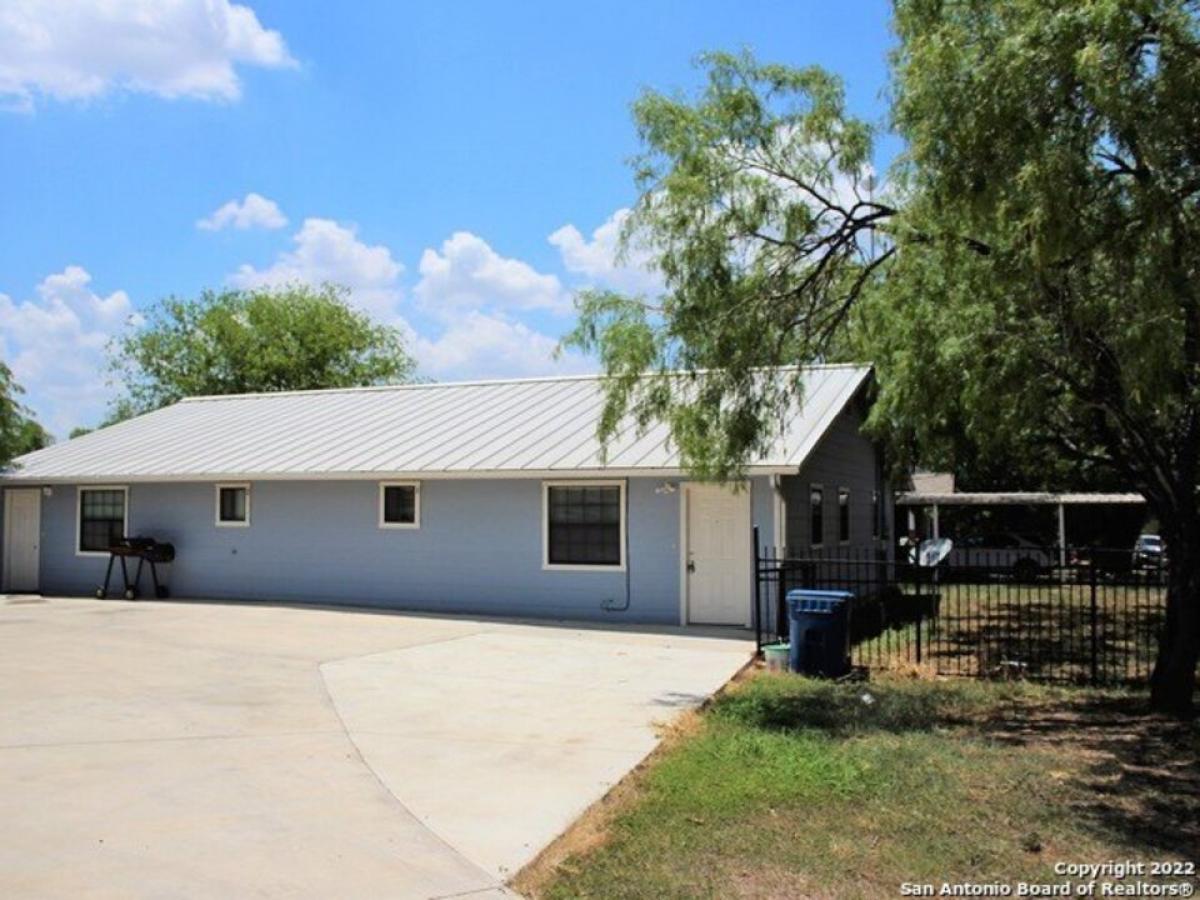 Picture of Home For Rent in Floresville, Texas, United States