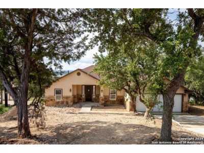 Home For Sale in Canyon Lake, Texas