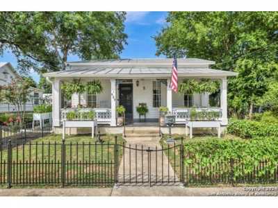 Home For Sale in New Braunfels, Texas