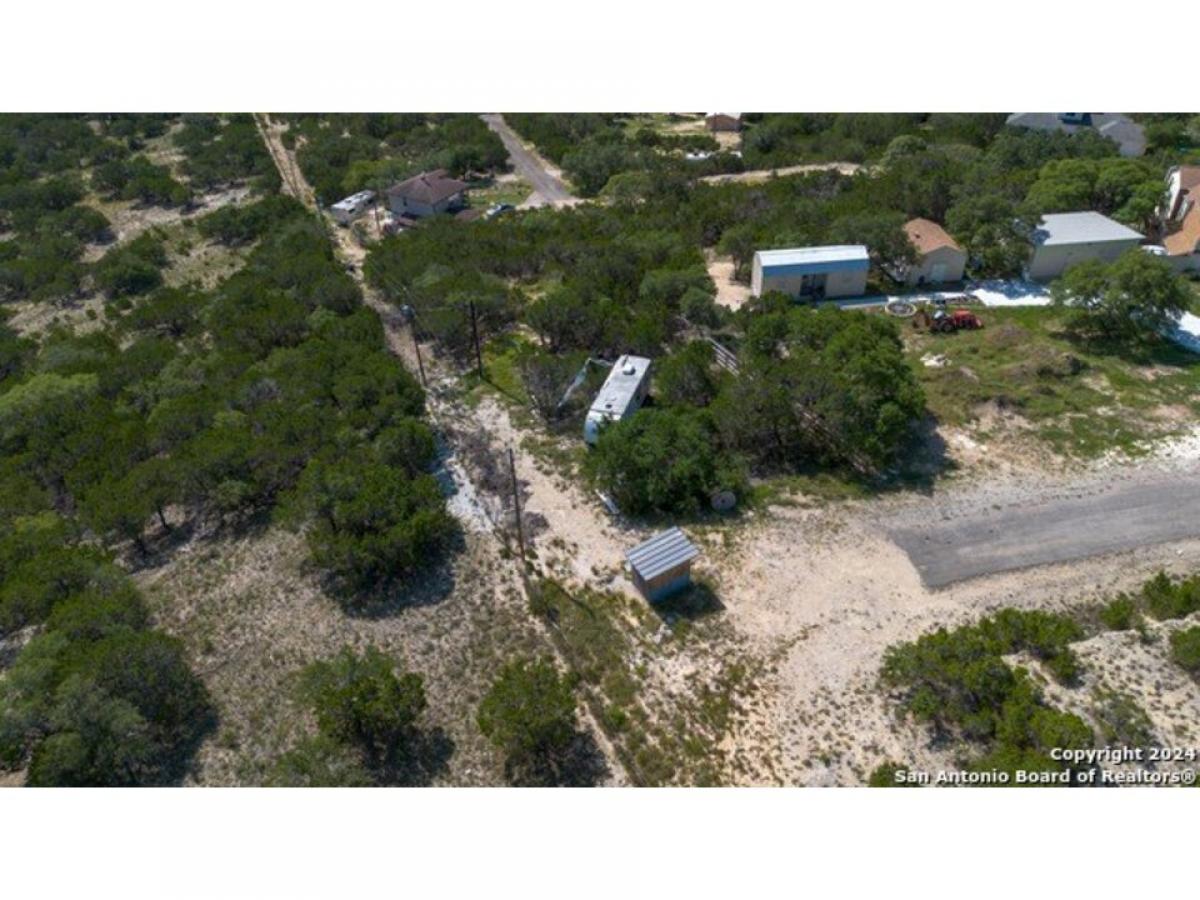 Picture of Residential Land For Sale in Lakehills, Texas, United States