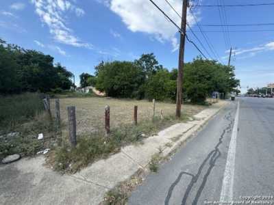 Residential Land For Sale in San Antonio, Texas