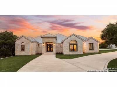 Home For Sale in Mico, Texas