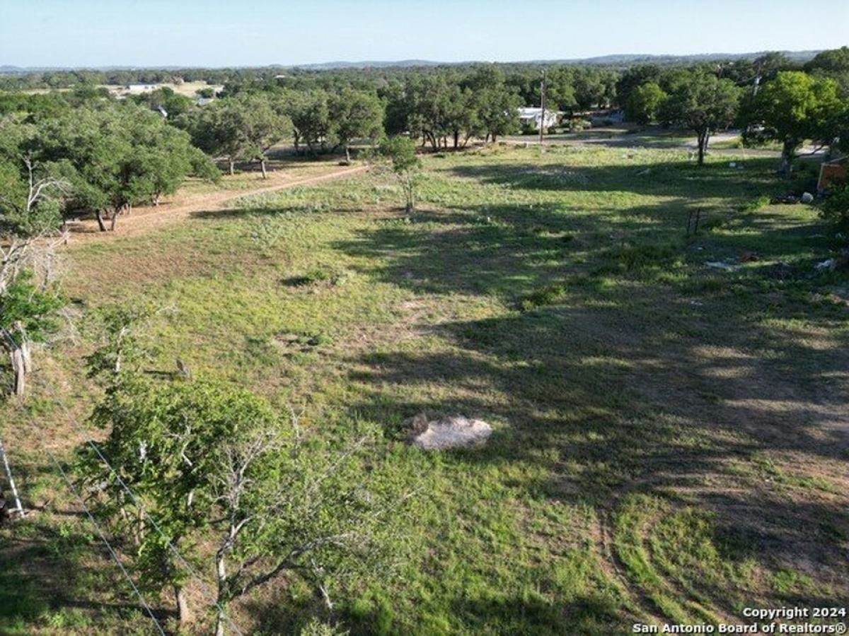 Picture of Residential Land For Sale in Blanco, Texas, United States