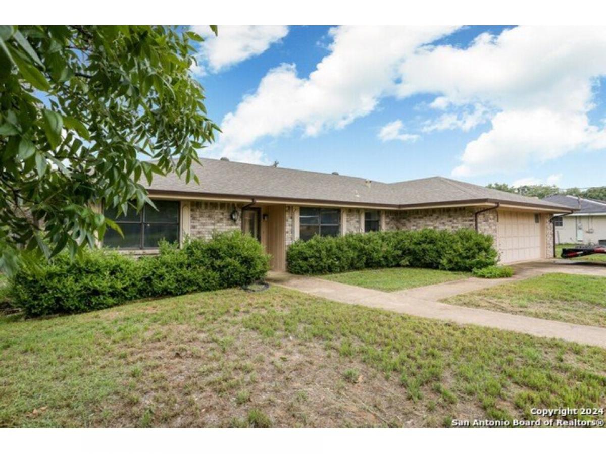 Picture of Home For Sale in Kerrville, Texas, United States