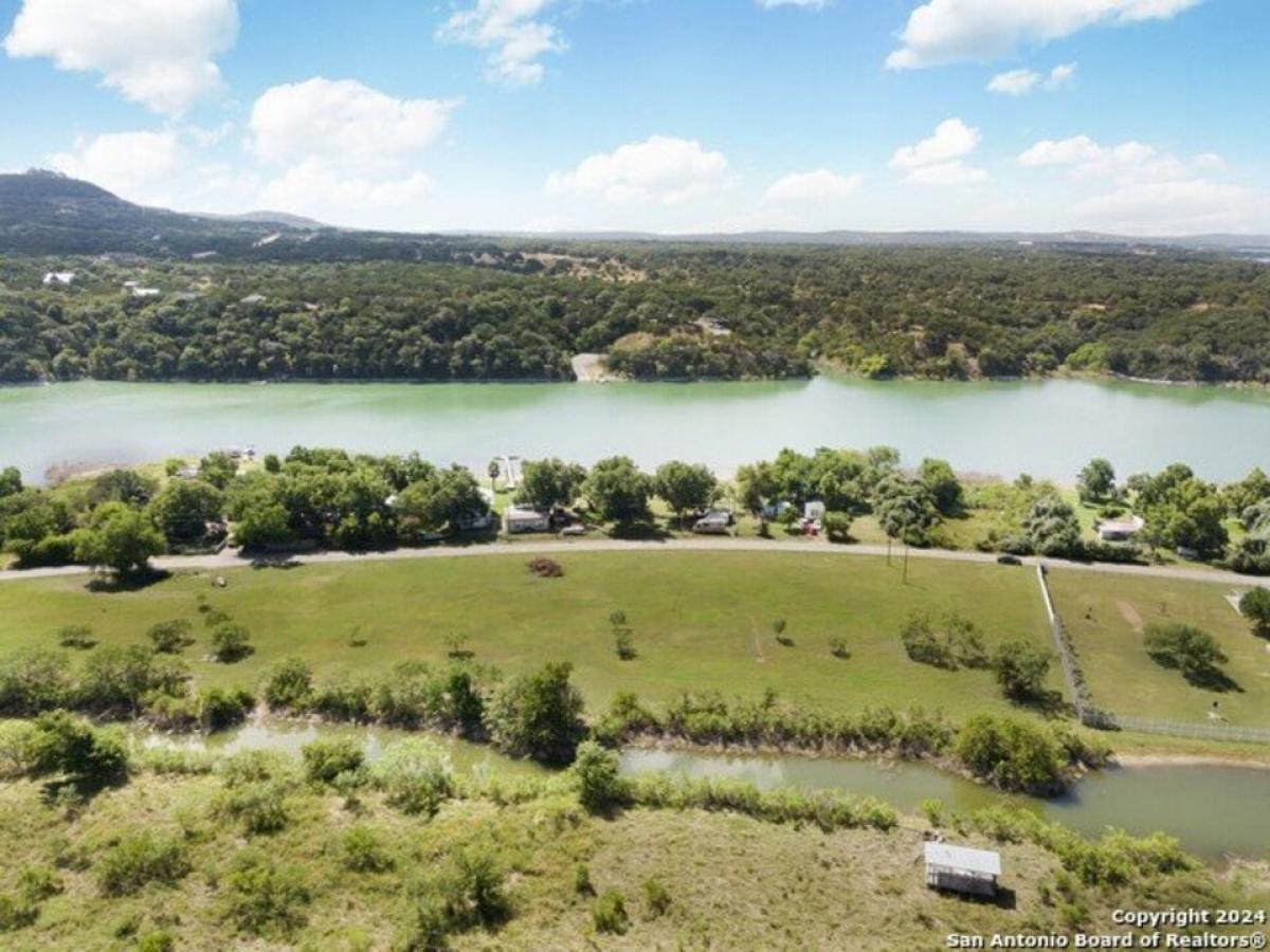 Picture of Residential Land For Sale in Bandera, Texas, United States