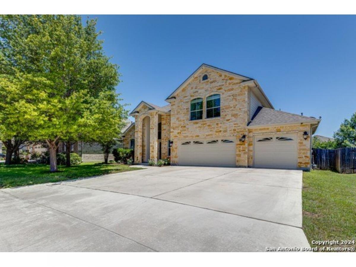 Picture of Home For Sale in Converse, Texas, United States