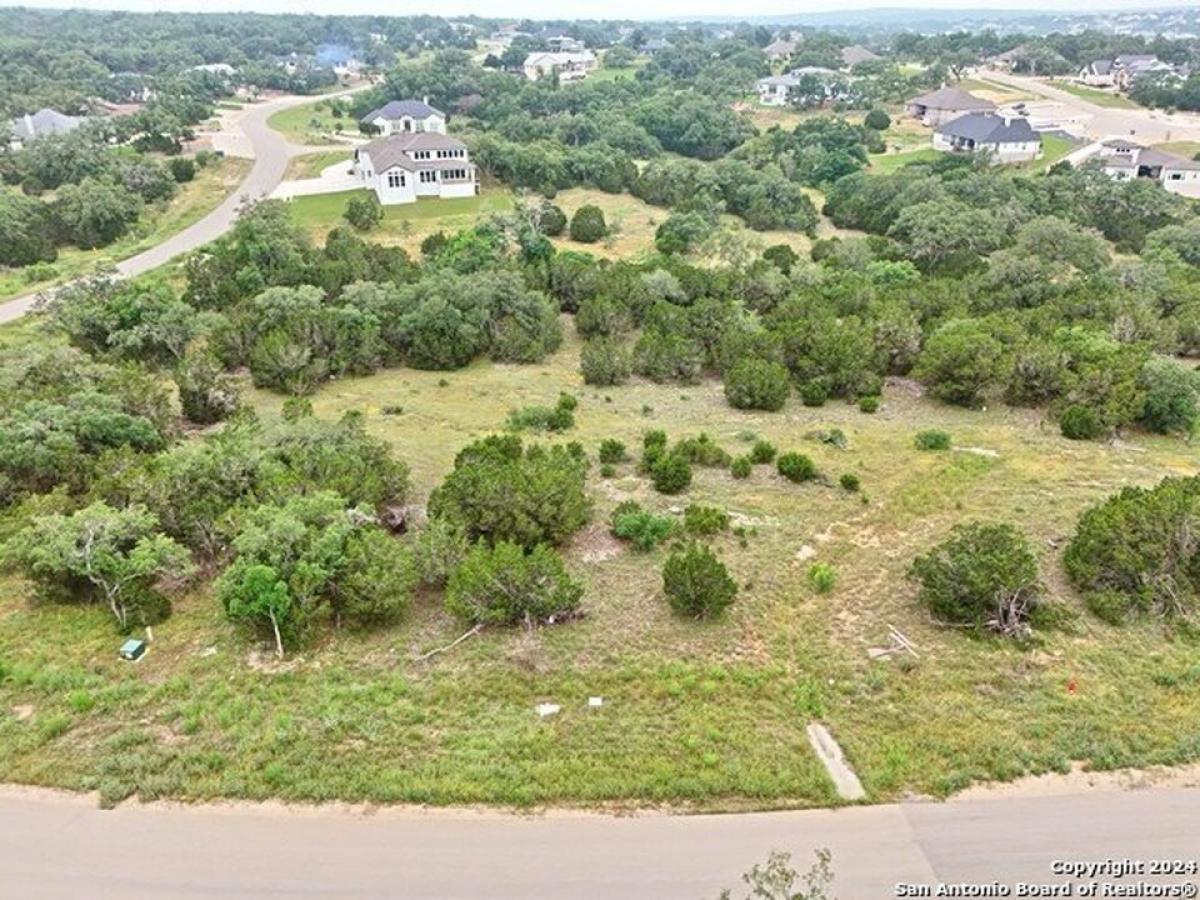 Picture of Residential Land For Sale in New Braunfels, Texas, United States