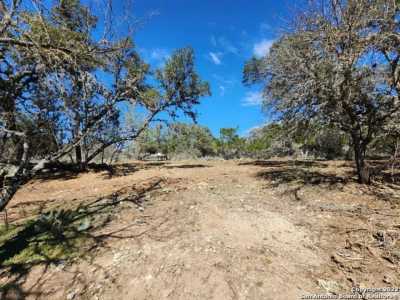 Residential Land For Sale in Lakehills, Texas