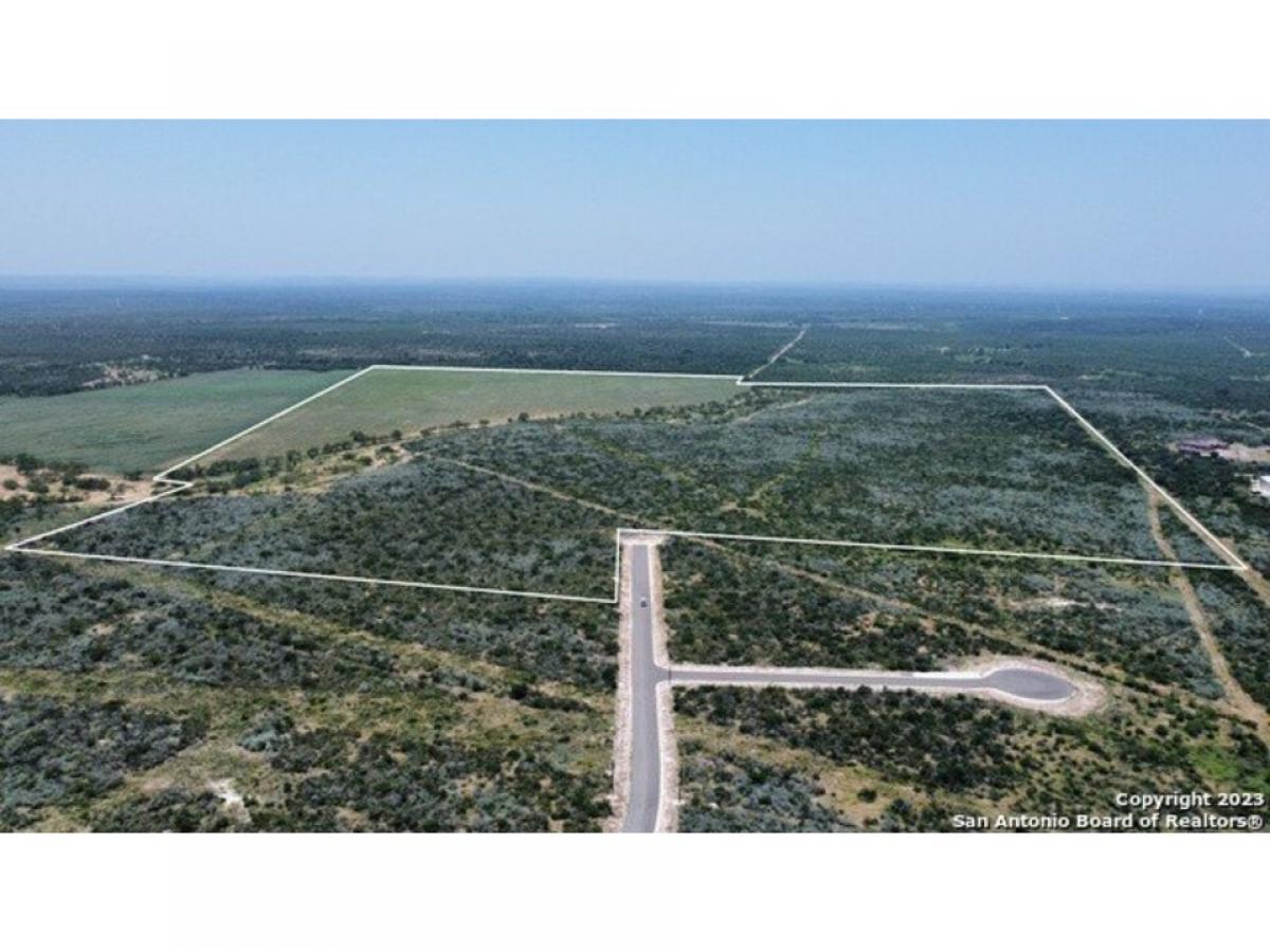 Picture of Farm For Sale in Uvalde, Texas, United States