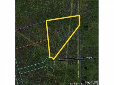 Residential Land For Sale in Uvalde, Texas