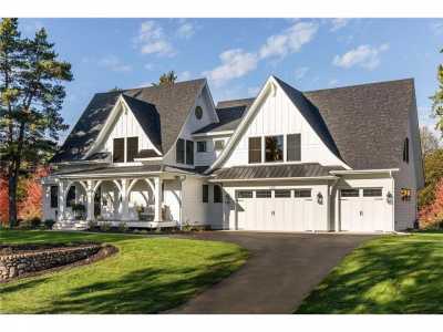 Home For Sale in Wayzata, Minnesota