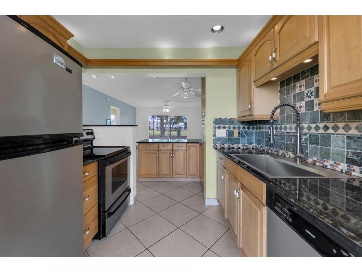 Picture of Home For Sale in Pompano Beach, Florida, United States