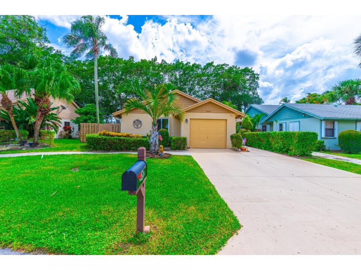 Picture of Home For Sale in Delray Beach, Florida, United States