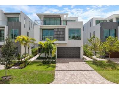 Home For Sale in Delray Beach, Florida