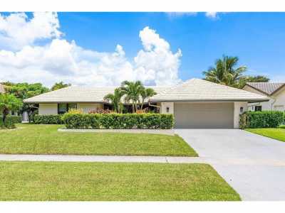 Home For Sale in Delray Beach, Florida