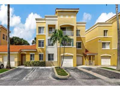 Home For Sale in Palm Beach Gardens, Florida