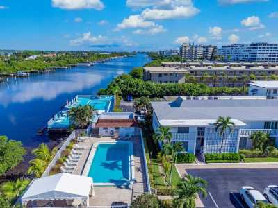 Home For Rent in South Palm Beach, Florida